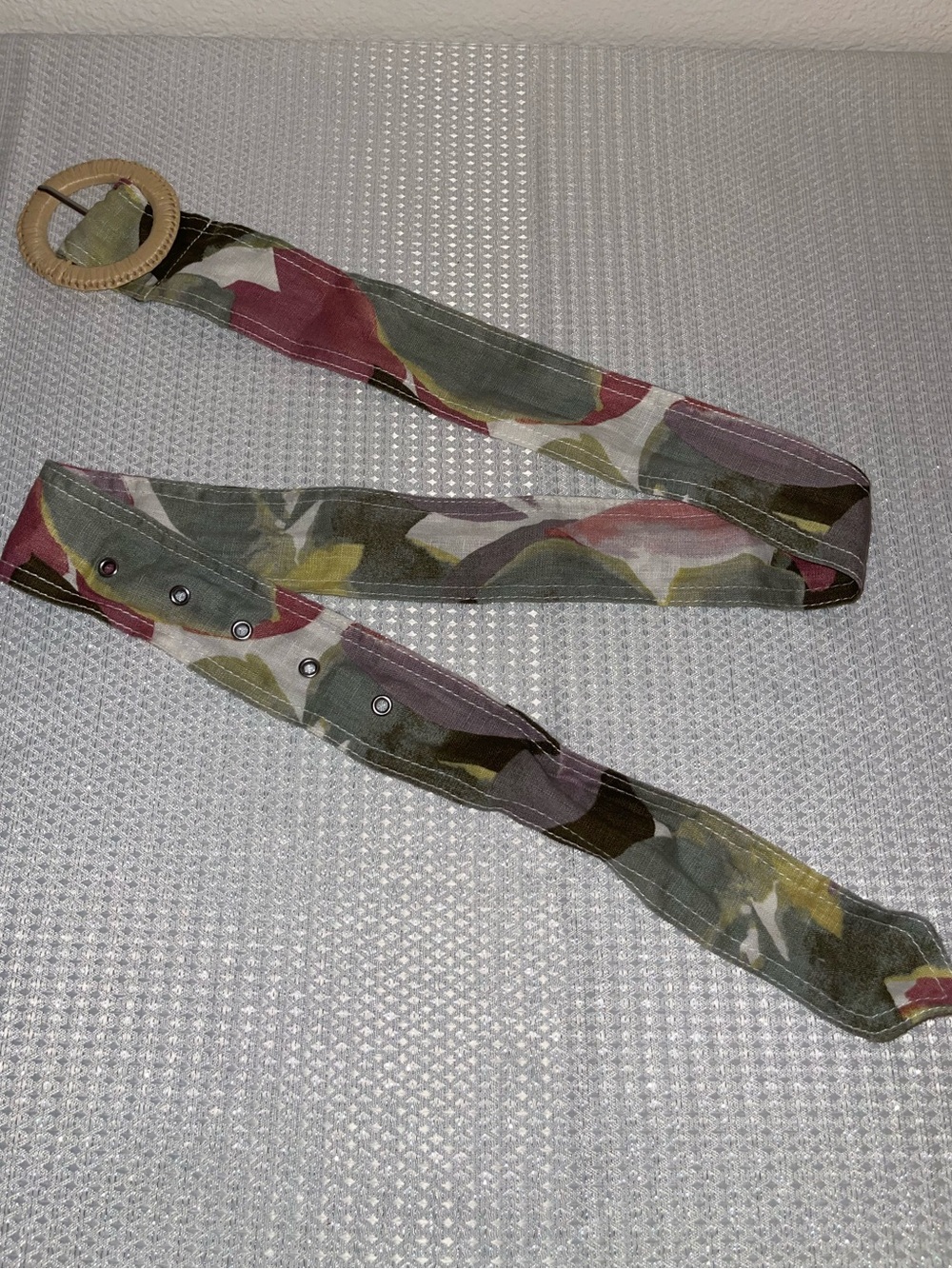 Tahari 100% Linen Women’s Floral Print Belt - EUC - Medium